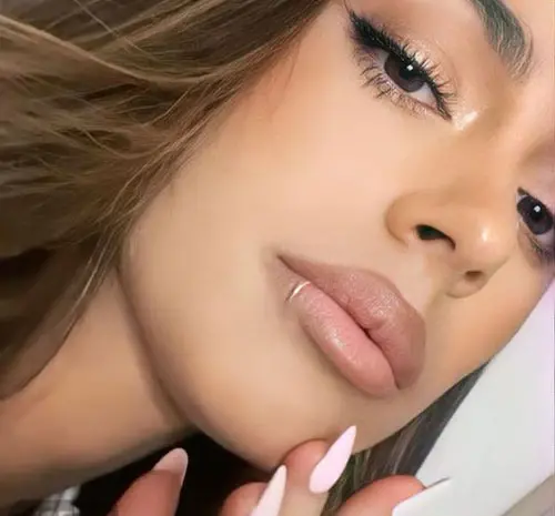 عکس از پیرسینگ لب