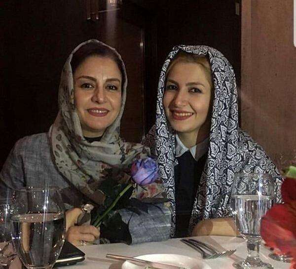 عکس خاله شادونه و خواهرش