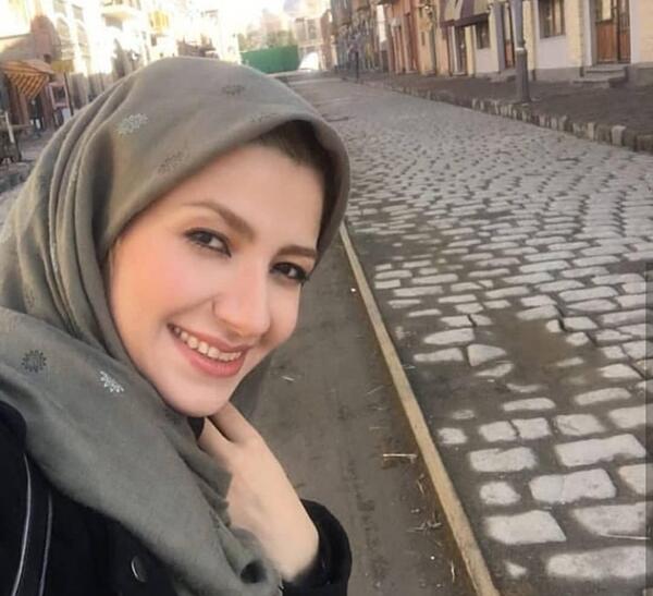 عکس خاله شادونه و خواهرش