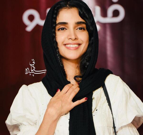 عکس الهه حصاری و پدرش