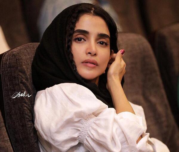 عکس الهه حصاری و پدرش
