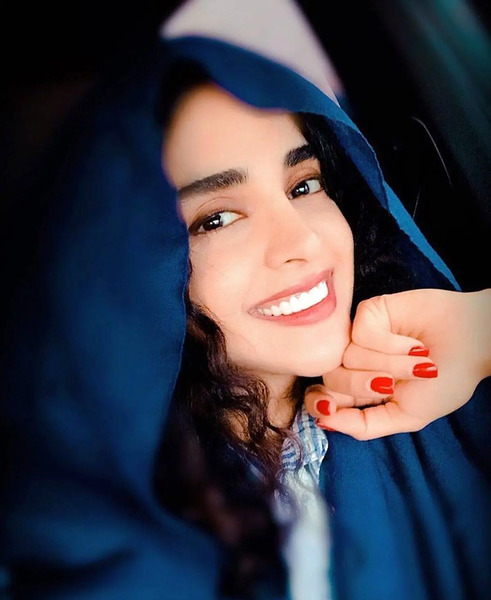 عکس الهه حصاری و پدرش