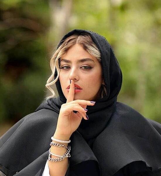 عکس ریحانه زمانی