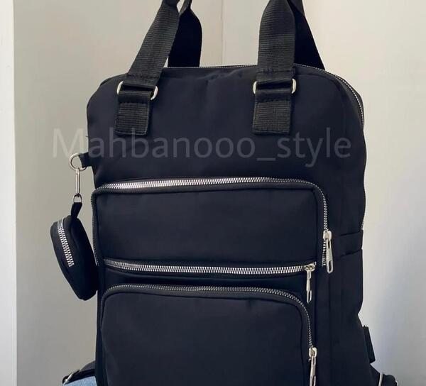 عکس کیف مدرسه سیاه