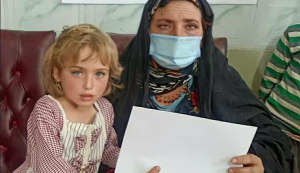 عکس دختر چشم رنگی نوزاد