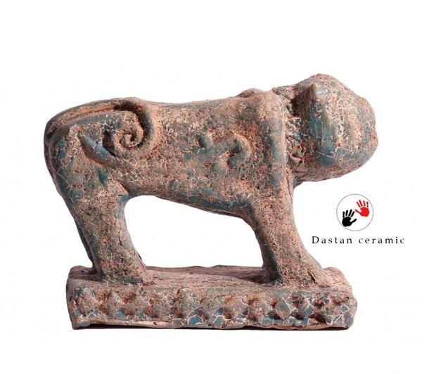 عکس شیر روی سنگ قبر