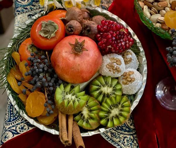 عکس ایده تزیین شب یلدا ساده