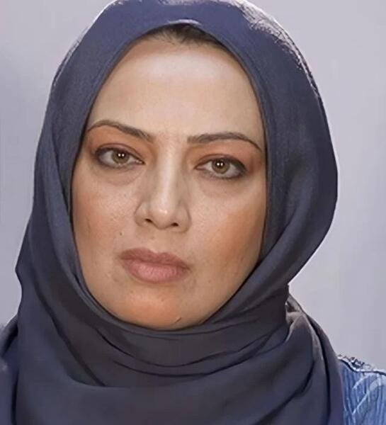 عکس حمیرا ریاضی و خواهرش