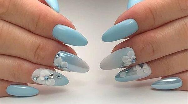عکس کاشت ناخن لاک سفید