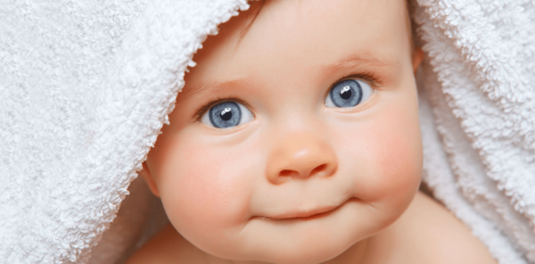 عکس کودک چشم رنگی