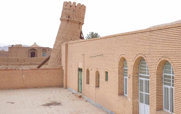 عکس برج زرند
