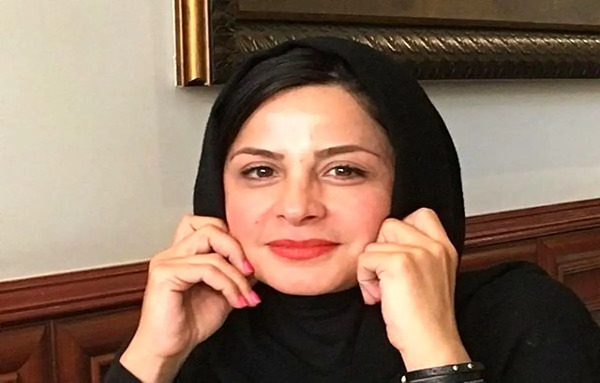 عکس سیما تیرانداز در خارج