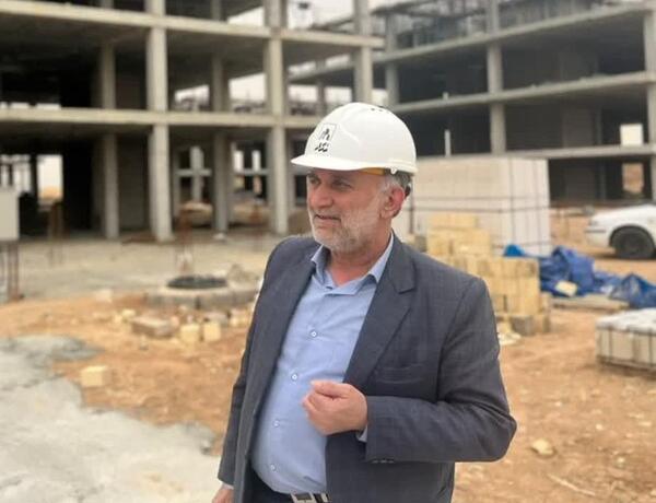 عکس مجری سیرک امپراطور اصفهان
