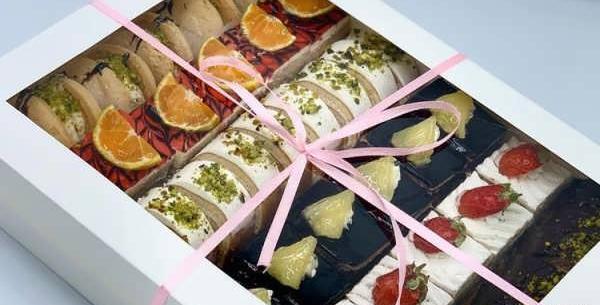 عکس شیرینی جعبه کادو