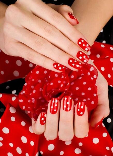 عکس ژلیش ناخن طبیعی قرمز