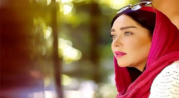 عکس سارا منجزی پور و همسرش