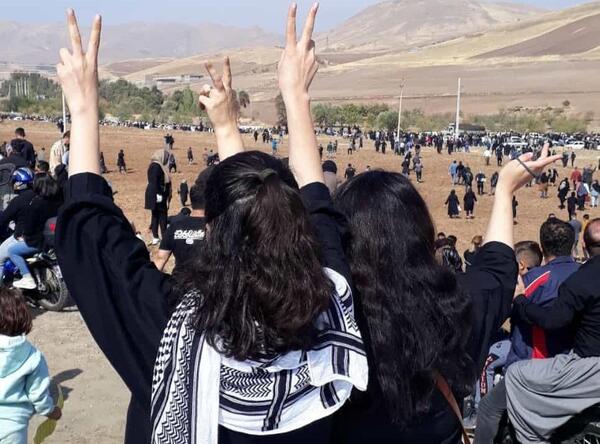 عکس از چهلم مهسا امینی
