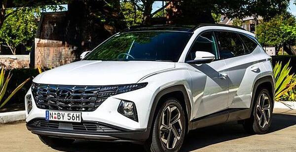 عکس ماشین هیوندای توسان 2 0 لیتر تک دیفرانسیل