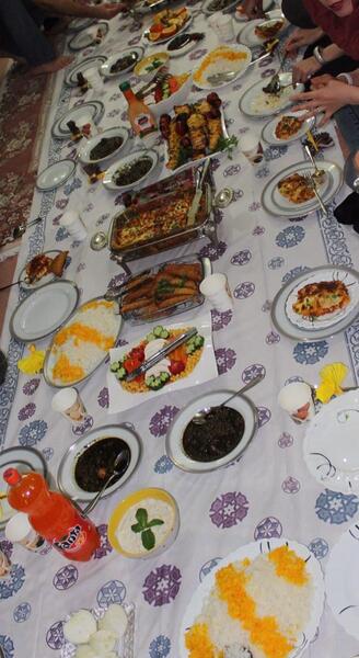 عکس سوتی غذا پختن نی نی سایت