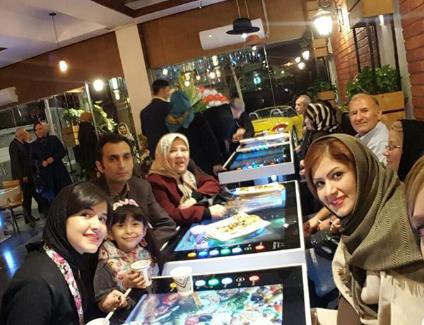عکس رستوران رباتیک
