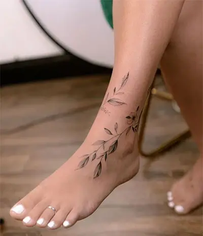 عکس تاتو روی ساق پا دخترانه