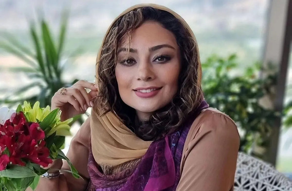 عکس آزاده نامداری کیست