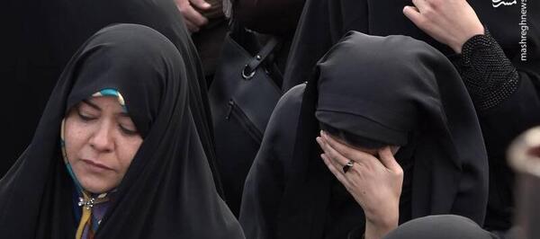 عکس گریه سردار سلیمانی