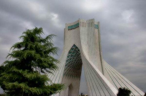 عکس برج آزادی برای پروفایل
