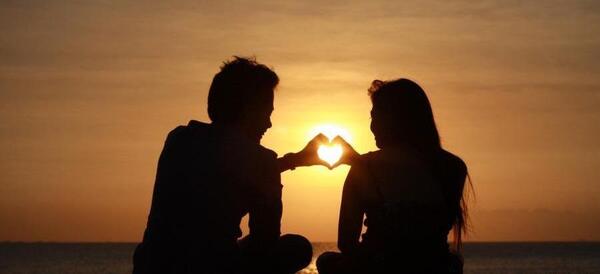 عکس نوشته تو فقط باش تموم کم کسرش با من