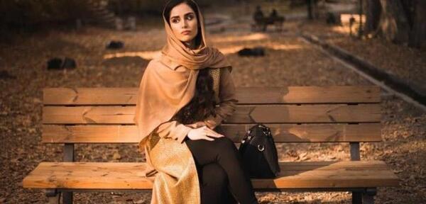 ژست عکس پاییزی مردانه