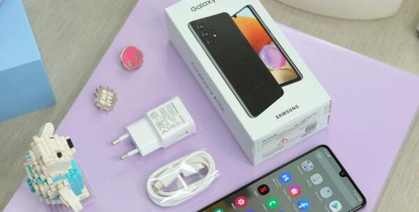 عکس گوشی a32 و مشخصات