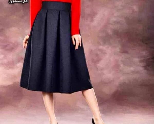 عکس دامن نیم کلوش پیلی دار
