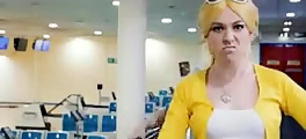 عکس دختر کفشدوزکی گربه سیاه واقعی