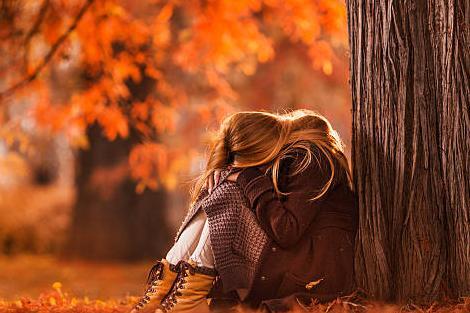 عکس پاییزی دخترونه غمگین