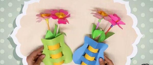 عکس نقاشی گل توی گلدون
