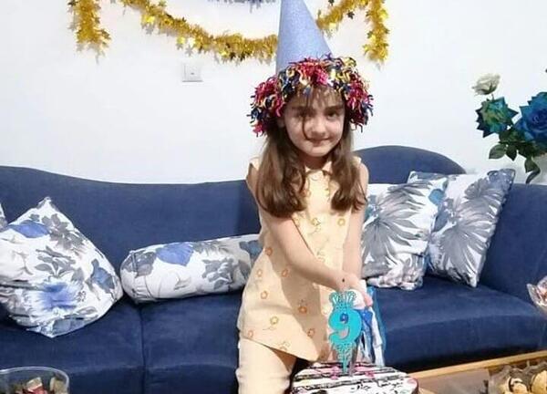 عکس مادر نیوشا علیپور