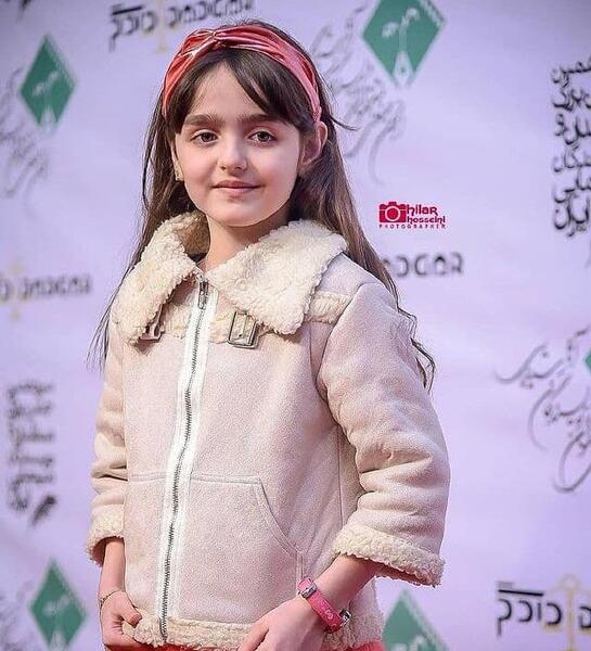 عکس مادر نیوشا علیپور