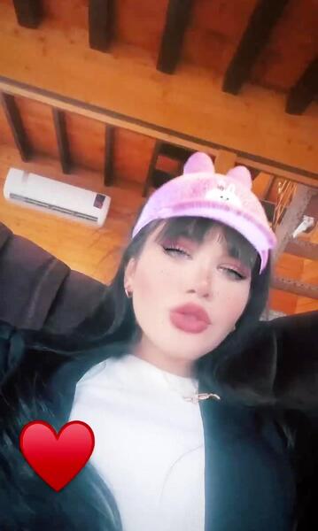 عکس دوست پسر زهرا آقازاده