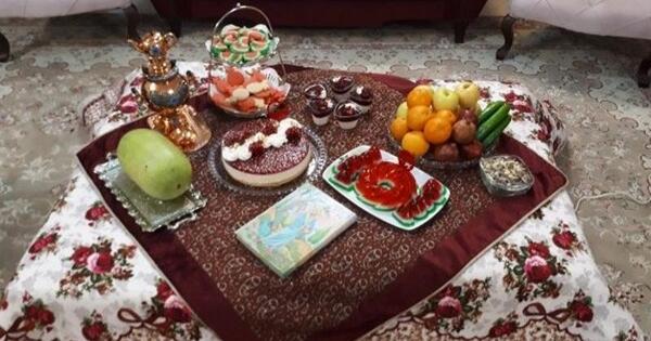 عکس شب یلدا زیر کرسی