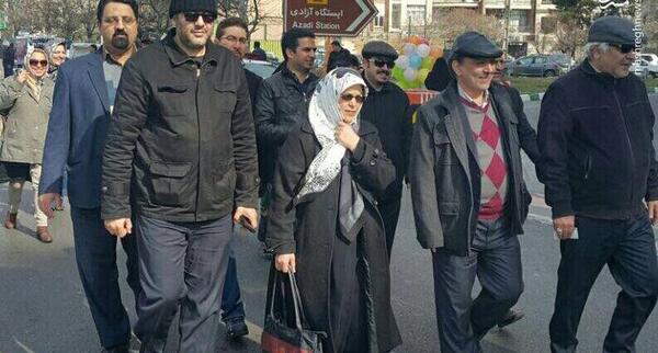 عکس خانم آذر منصوری