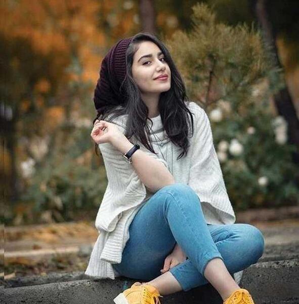 عکس ژست عکاسی دختر