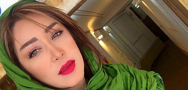 عکس سارا منجزی و خواهرش