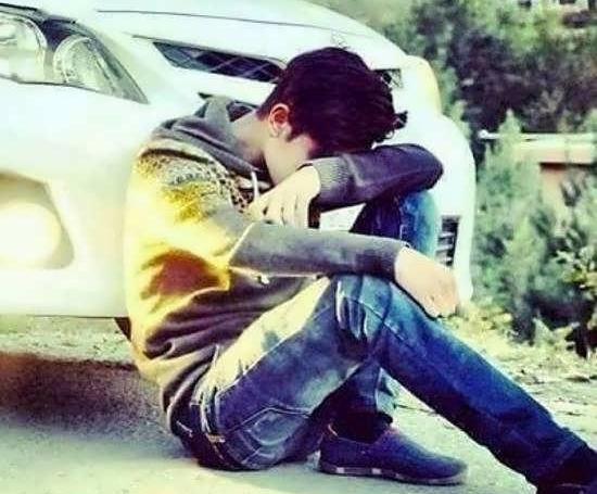 ژست عکس غمگین پسرانه