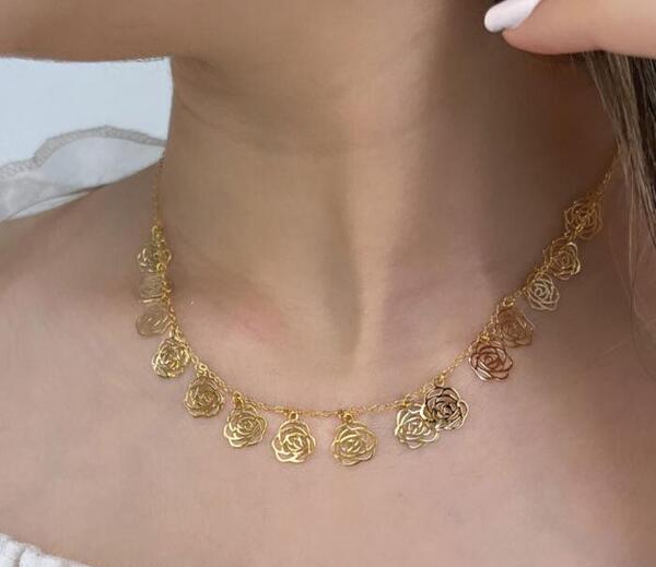 عکس گردنبند گل طلا