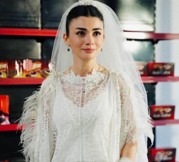عکس همسر اوزگه