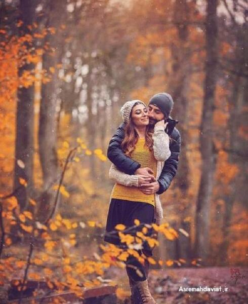 ژست عکس دونفره پاییزه