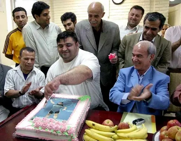عکس همسر و فرزند حسین رضازاده
