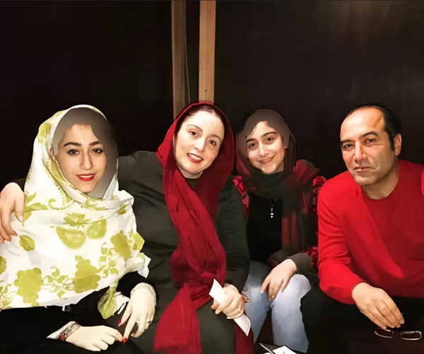عکس های ژاله صامتی و دخترانش