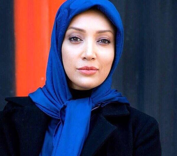 عکس نگار عابدی با فرزندش