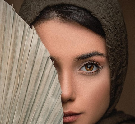 عکس سارا مقربی با همسرش